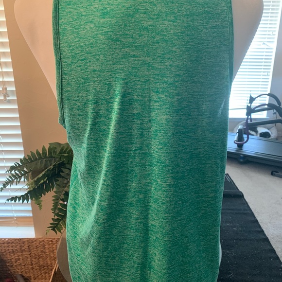 Nike Dri Fit tank - Picture 3 of 4